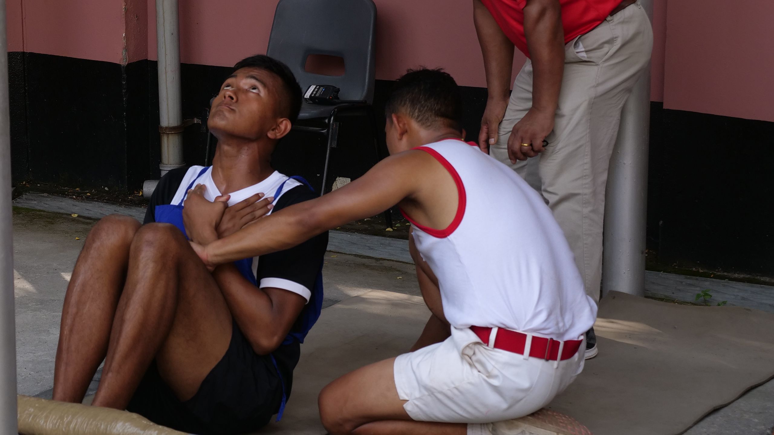 Potential Gurkha recruit doing sit ups